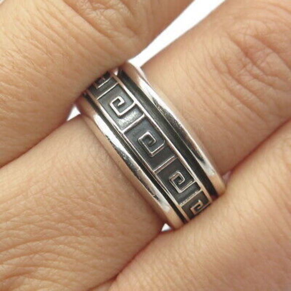 925 Sterling Silver Vintage Greek Maze Rotating Band Ring Size